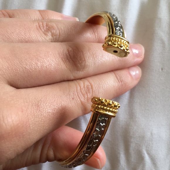 Gold bracelets - Picture 3 of 3